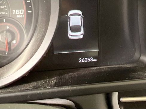 Used 2023 Hyundai Elantra SEL image 12