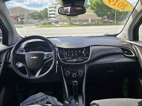 Used 2019 Chevrolet Trax LS FWD image 15