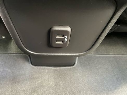 Used 2023 GMC Terrain SLE w/ Driver Convenience Package AWD/4WD image 21