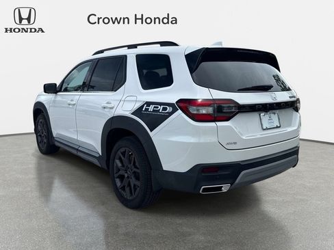 Certified 2023 Honda Pilot Elite image 3