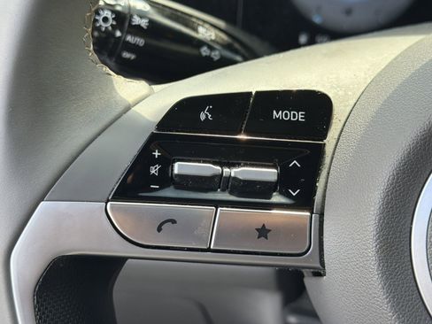 Used 2024 Hyundai Elantra SEL w/ Convenience Package image 22