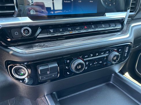 Used 2025 Chevrolet Silverado 2500 LTZ w/ Trail Boss Package image 21