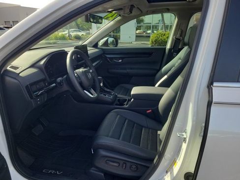 Used 2024 Honda CR-V EX-L image 16