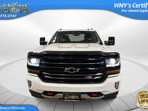 Used 2018 Chevrolet Silverado 1500 LT w/ Redline Edition image 2