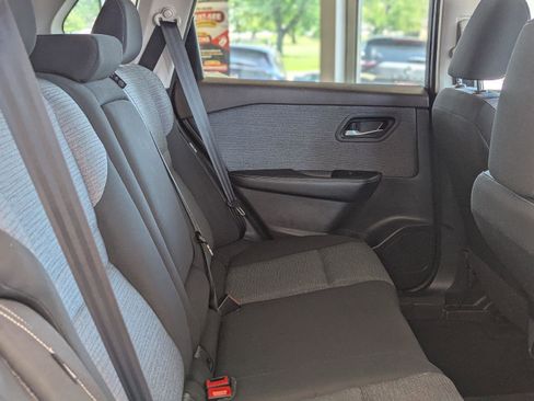 Used 2023 Nissan Rogue SV w/ SV Premium B Package image 27