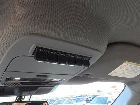 Used 2024 Ford F350 Lariat image 33