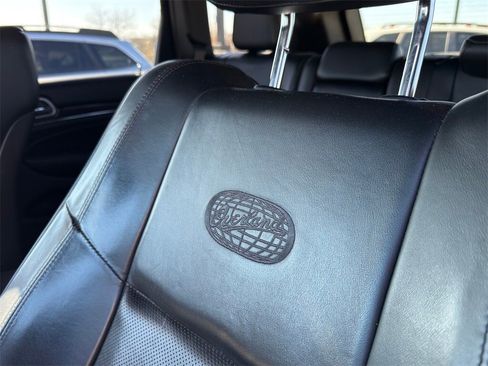 Used 2018 Jeep Grand Cherokee Overland image 10