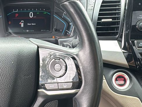 Used 2018 Honda Odyssey Touring image 14