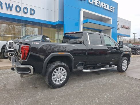 Used 2022 GMC Sierra 3500 SLE w/ SLE Value Package image 6