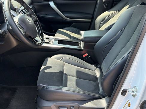 Used 2025 Mitsubishi Eclipse Cross SE AWD/4WD image 5