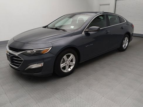 Used 2020 Chevrolet Malibu LS w/ Driver Confidence Package II FWD image 2