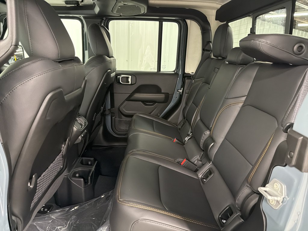 New 2026 Jeep Gladiator Sport AWD/4WD image 9