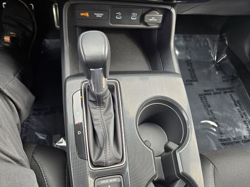 Used 2025 Honda Civic Sport image 39