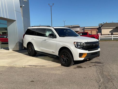 New 2025 Ford Expedition Tremor image 12