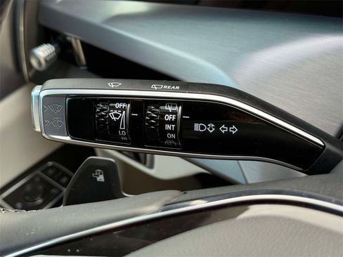 New 2026 Cadillac Vistiq Luxury image 20