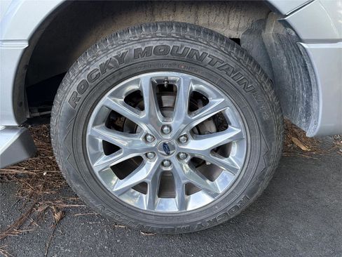 Used 2017 Ford Expedition EL Limited RWD image 10