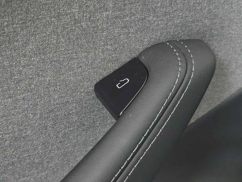 Used 2025 Tesla Model 3 Long Range RWD image 25