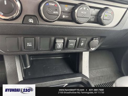 Used 2023 Toyota Tacoma TRD Off-Road image 25