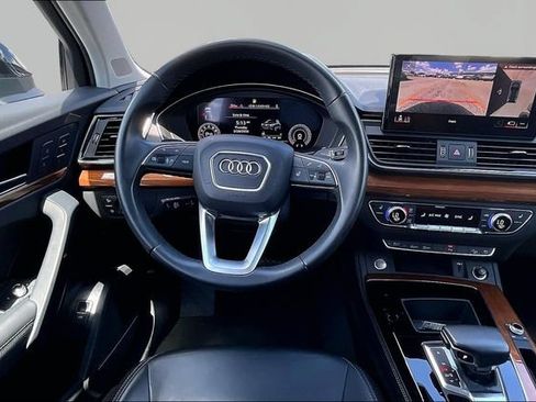 Used 2023 Audi Q5 2.0T Premium Plus w/ Premium Plus Package AWD/4WD image 5