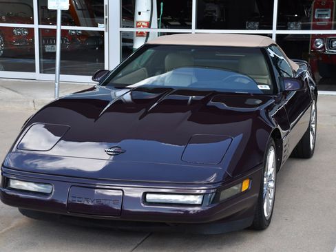 Used 1993 Chevrolet Corvette Convertible image 10