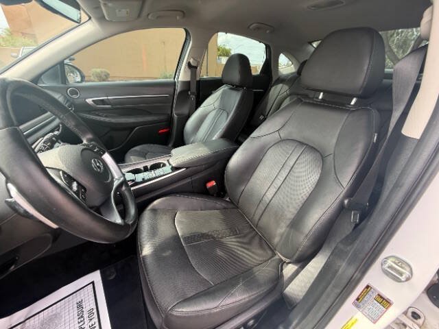 Used 2022 Hyundai Sonata Limited FWD image 14