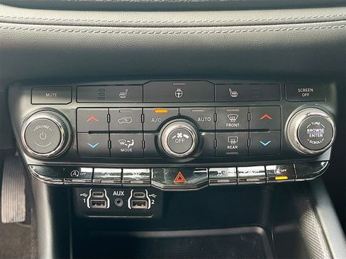 Used 2022 Dodge Durango GT image 15