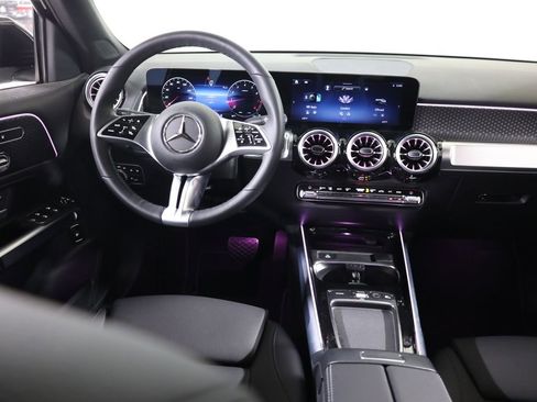 Certified 2025 Mercedes-Benz GLB 250 GLB 250 image 37