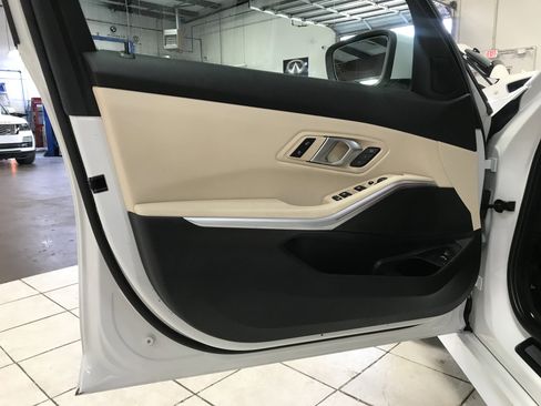 Used 2025 BMW 330i 330I SEDAN 4D image 8