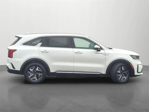 Used 2021 Kia Sorento S image 7