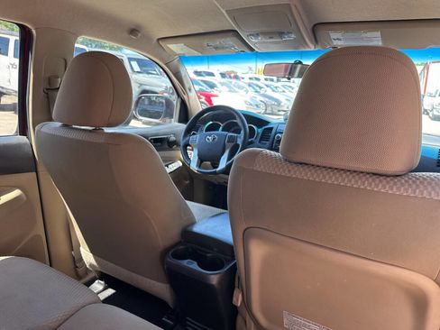 Used 2012 Toyota Tacoma PreRunner w/ Convenience Pkg RWD image 15