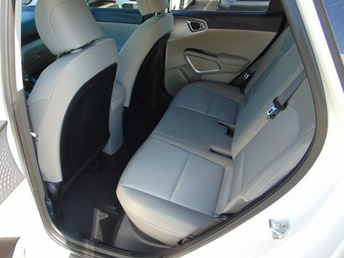 Used 2021 Kia Soul LX FWD image 21