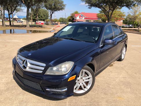 Used 2013 Mercedes-Benz C 250 Sedan image 1
