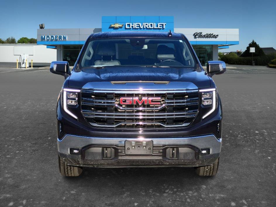 Used 2025 GMC Sierra 1500 SLT AWD/4WD image 8