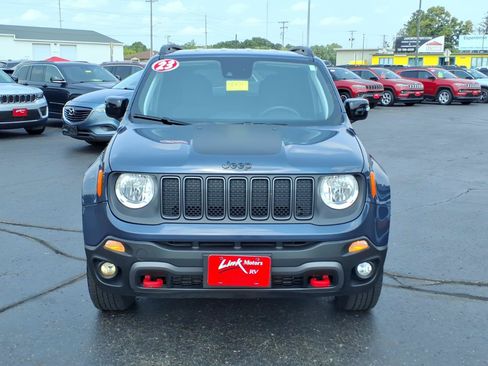 Used 2023 Jeep Renegade Trailhawk AWD/4WD image 9