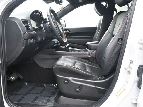 Used 2024 Dodge Durango GT RWD image 12
