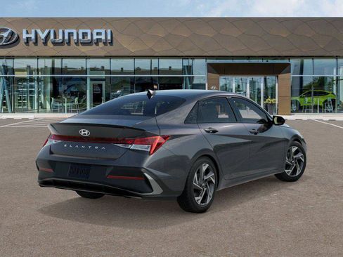 New 2026 Hyundai Elantra SEL Sport Premium FWD image 4