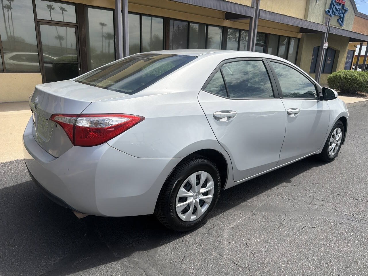 Used 2014 Toyota Corolla L FWD image 12