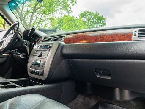 Used 2014 GMC Yukon SLT AWD/4WD image 45