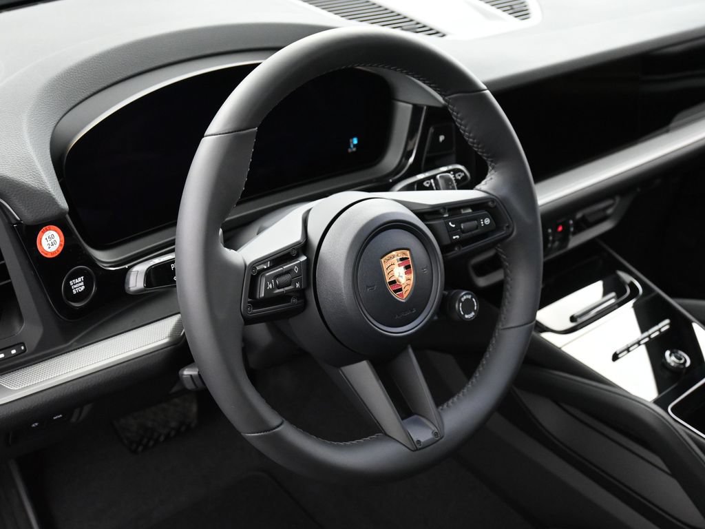 Certified 2026 Porsche Cayenne AWD/4WD image 17