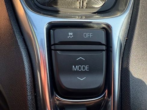 Used 2021 Chevrolet Camaro LT RWD image 23