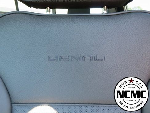 Used 2024 GMC Sierra 2500 Denali w/ Denali Reserve Package image 33