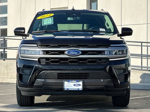 Used 2024 Ford Expedition XLT image 8