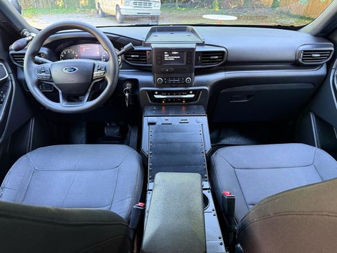 Used 2022 Ford Explorer 4WD Police Interceptor image 17