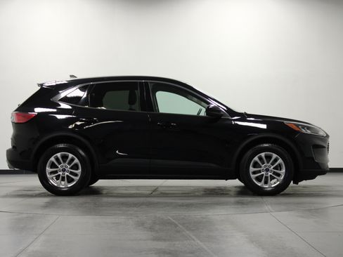 Used 2020 Ford Escape SE AWD/4WD image 3