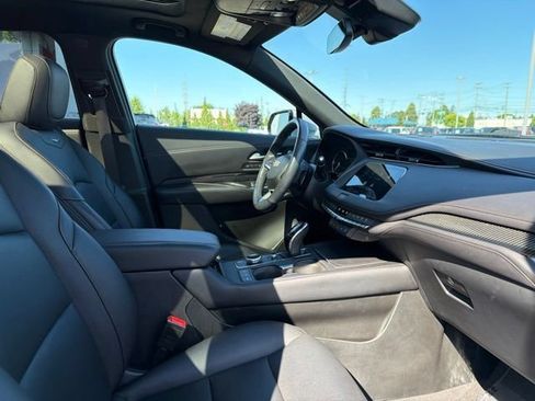 Used 2022 Cadillac XT4 Sport w/ Cold Weather Package AWD/4WD image 31
