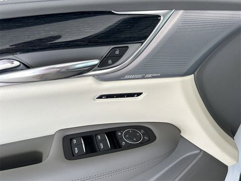 New 2025 Cadillac XT6 Premium Luxury image 11