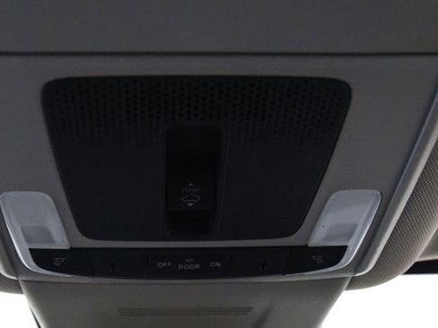 Used 2025 Honda CR-V EX-L image 31