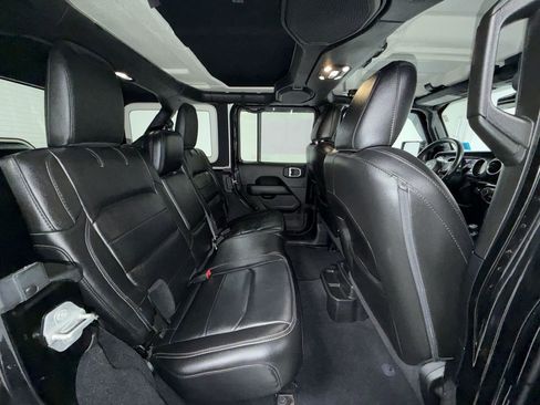 Used 2019 Jeep Wrangler Unlimited Sahara w/ Dual Top Group image 17