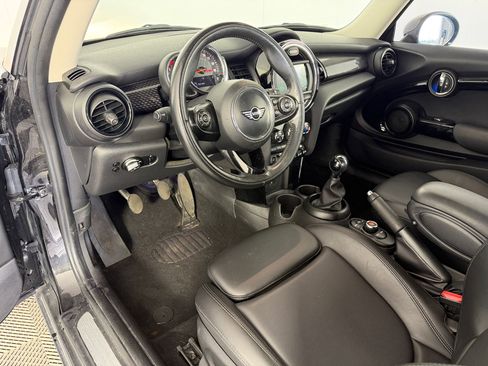 Used 2019 MINI Cooper S FWD image 4