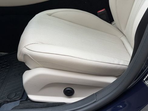 Used 2020 Mercedes-Benz E 350 4MATIC Sedan image 28